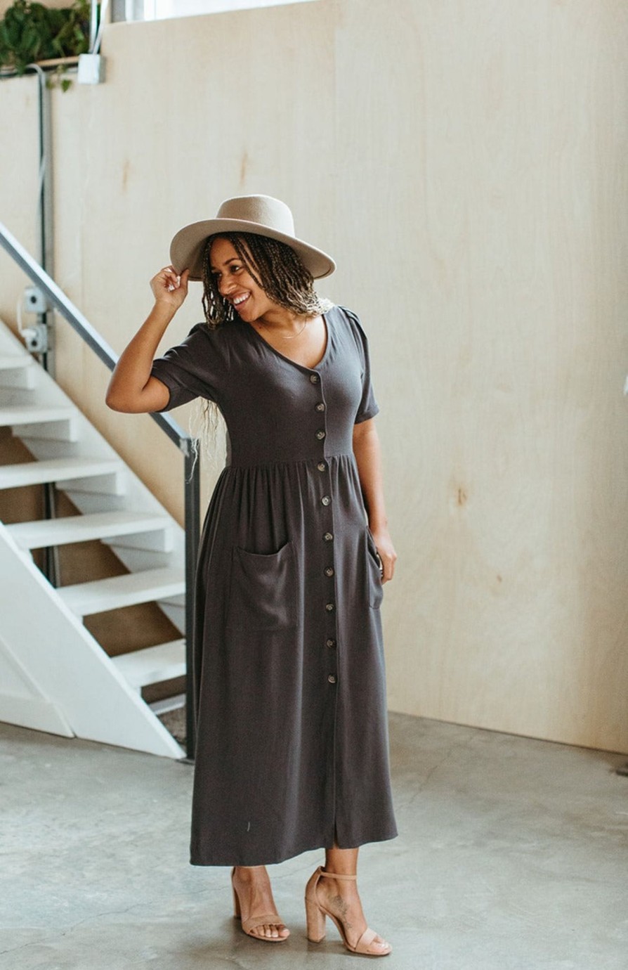 August Cloth Dresses | Madison Midi Dress