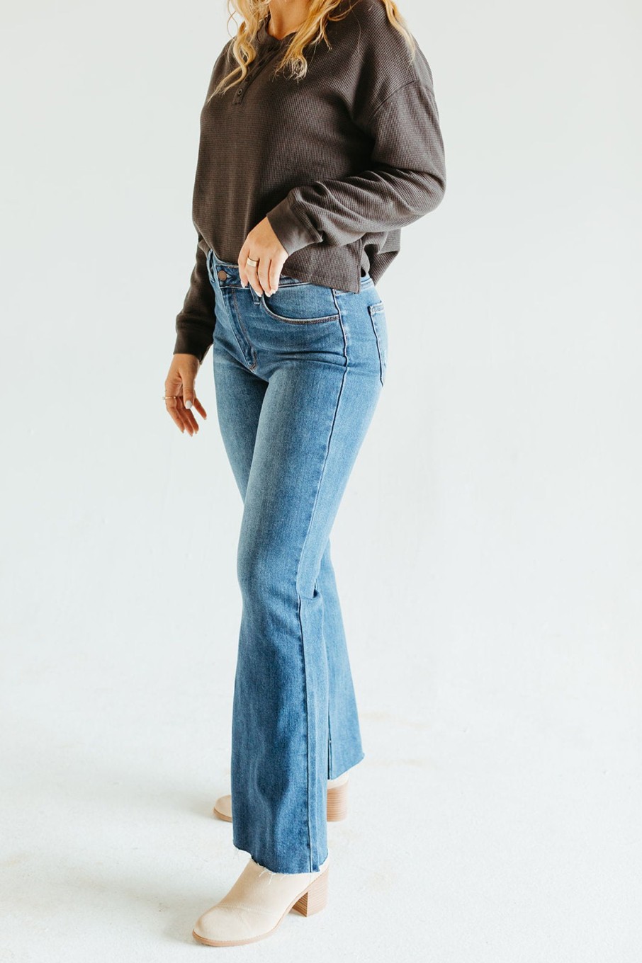 August Cloth Bottoms & Jumpsuits | Reynolds Flare Jeans