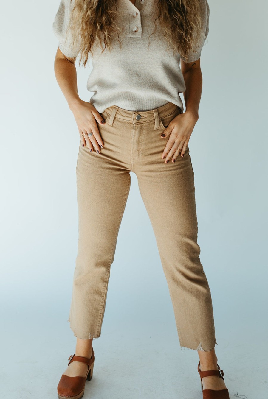 August Cloth Bottoms & Jumpsuits | Caspian Straight Crop Jeans