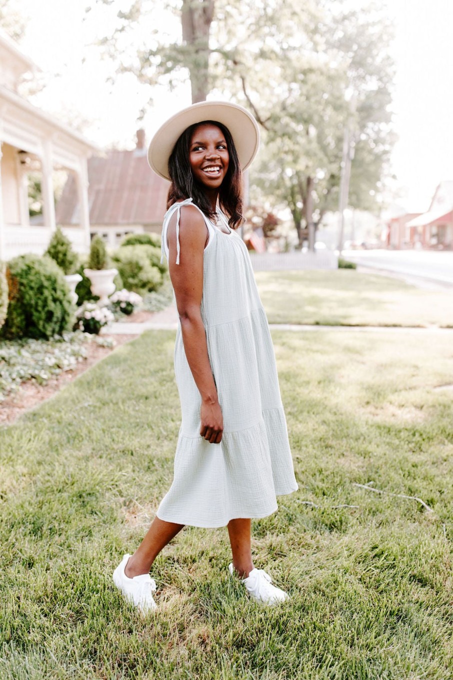 August Cloth Dresses | Mackenzie Midi Dress