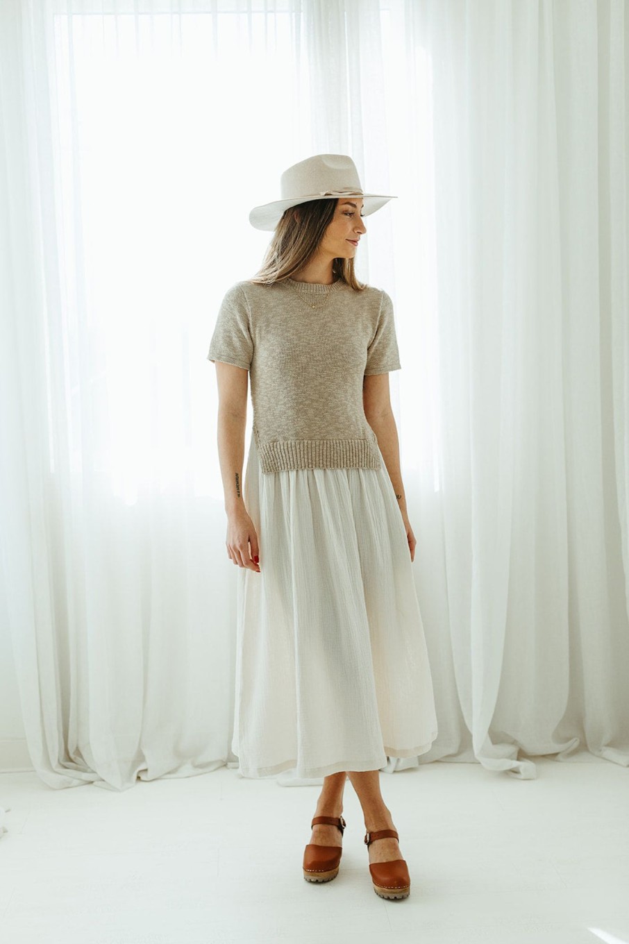 August Cloth Dresses | Linden Midi Dress